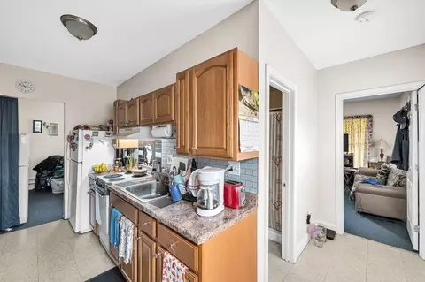 340 Chicopee St, Chicopee, MA 01013 photo 8