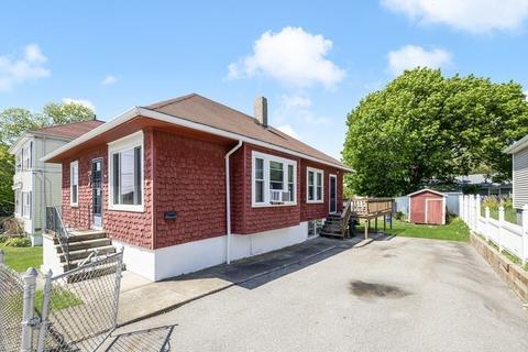 402 Woodman St, Fall River, MA 02724 photo 3