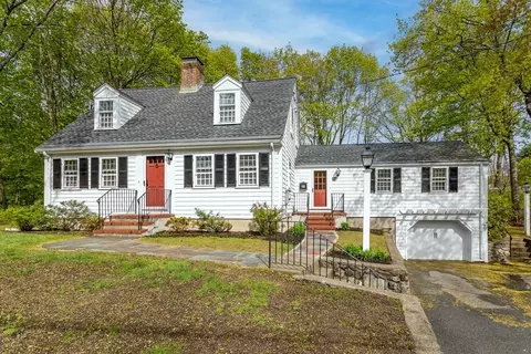 34 Maple St, Lexington, MA 02420 photo 1