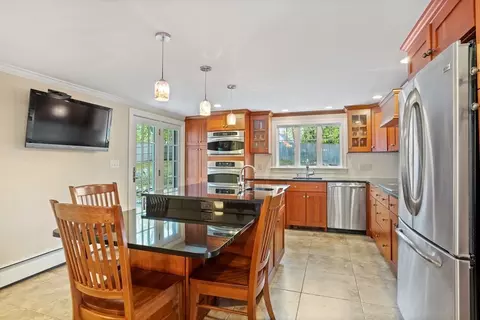 34 Maple St, Lexington, MA 02420 photo 7