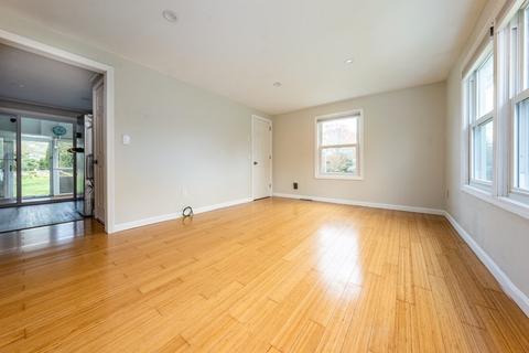 12 Roberta Ave, Bourne, MA 02559 photo 5