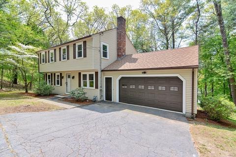 19 Pleasantview Ter, Framingham, MA 01701