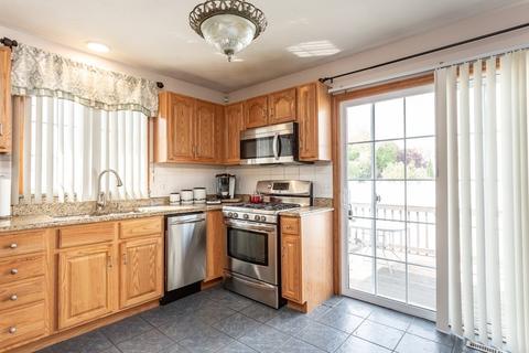 244 Brayton Ave, Fall River, MA 02721 photo 11