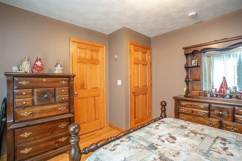 244 Brayton Ave, Fall River, MA 02721 photo 20