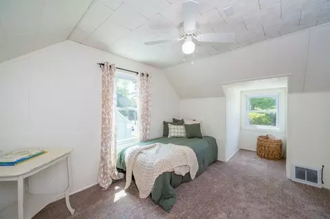 7 Schley St, Springfield, MA 01109 photo 18