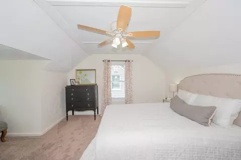 7 Schley St, Springfield, MA 01109 photo 16