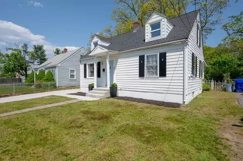 7 Schley St, Springfield, MA 01109 photo 26