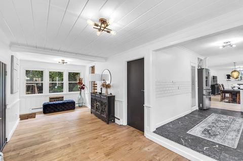70 Embassy Rd, Springfield, MA 01119 photo 13