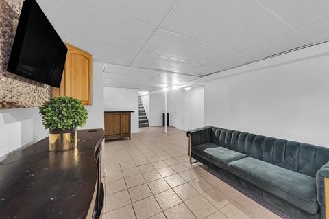 70 Embassy Rd, Springfield, MA 01119 photo 33