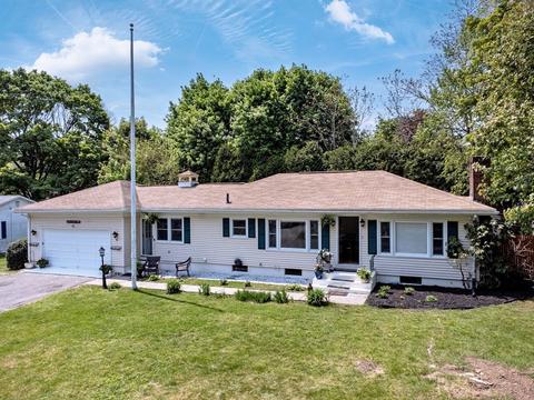 70 Embassy Rd, Springfield, MA 01119