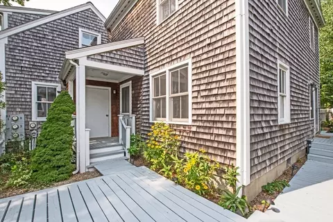 23 Hensche Ln #23, Provincetown, MA 02657