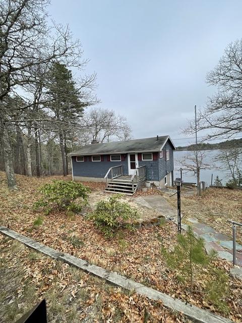 185 Sandy Beach Rd, Plymouth, MA 02360
