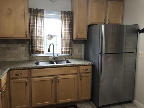 112 Duggan Cir, Springfield, MA 01119 photo 3