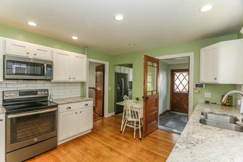 491 Dickinson St, Springfield, MA 01108 photo 6