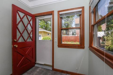 491 Dickinson St, Springfield, MA 01108 photo 5
