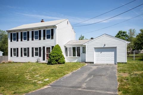 140 Riley Ave, Somerset, MA 02726