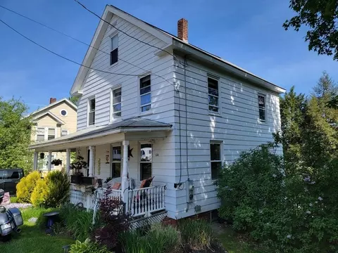 15 Clifford Ave, Ware, MA 01082 photo 3