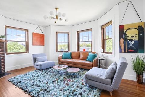 20 Chestnut #406, Malden, MA 02148