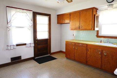 311 Rich St, Fall River, MA 02720 photo 9
