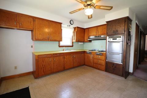 311 Rich St, Fall River, MA 02720 photo 11