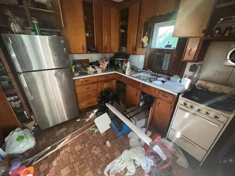 148 Foote, Fall River, MA 02724 photo 3