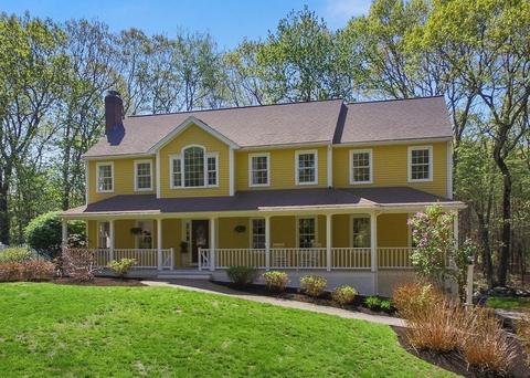 101 Rocky Brook Rd, North Andover, MA 01845