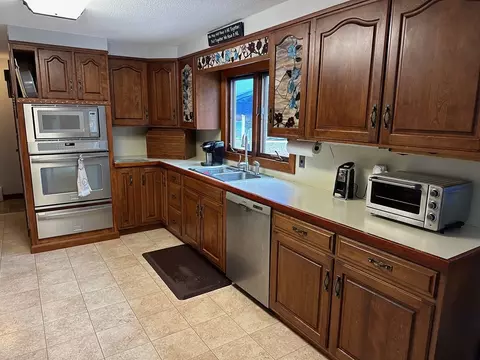 74 Spaulding St, Townsend, MA 01469 photo 5
