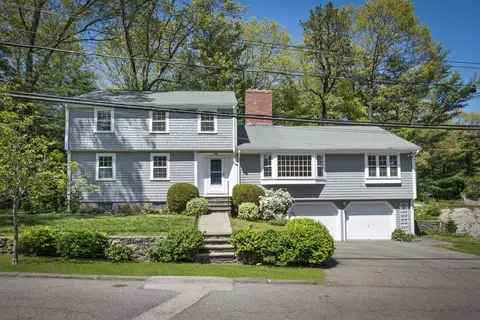 7 Pinecliff Dr, Marblehead, MA 01945 photo 1