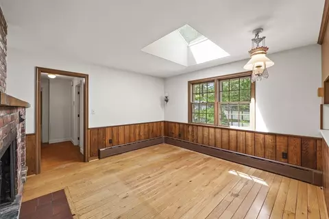 7 Pinecliff Dr, Marblehead, MA 01945 photo 12