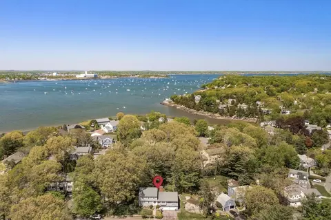 7 Pinecliff Dr, Marblehead, MA 01945 photo 4