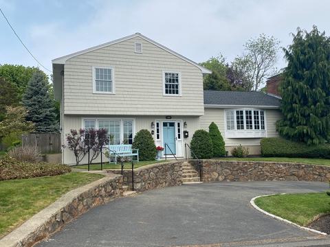 14 Valley Rd, Nahant, MA 01908