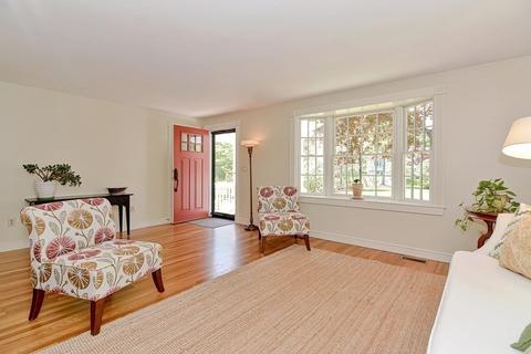 24 Warren Rd, Upton, MA 01568 photo 4