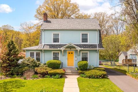 61 Norwood Ter, Holyoke, MA 01040