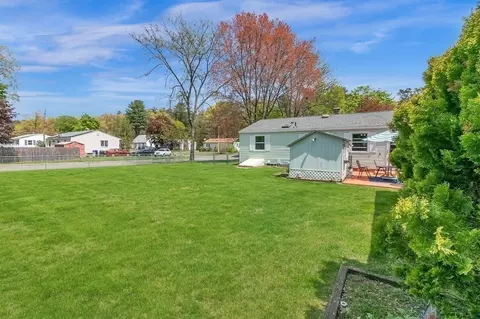 52 Hanson Dr, Springfield, MA 01128 photo 39