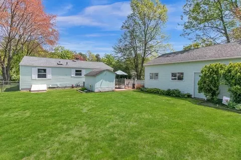 52 Hanson Dr, Springfield, MA 01128 photo 37