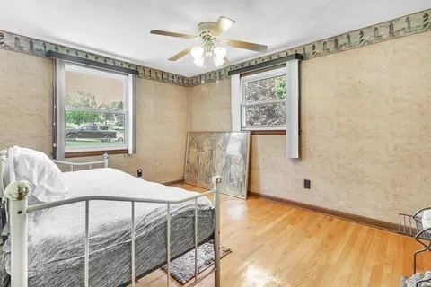52 Hanson Dr, Springfield, MA 01128 photo 19