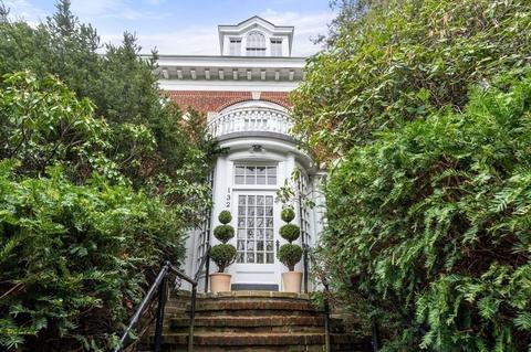 132 Clark Rd #A, Brookline, MA 02446 photo 2