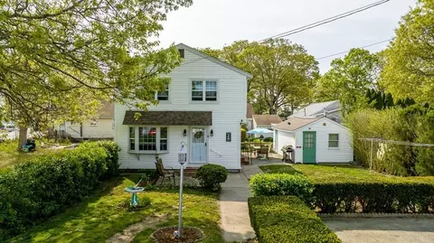 9 Grant St, Wareham, MA 02571 photo 1