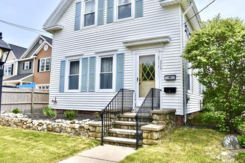 215 High St, Wareham, MA 02571 photo 2