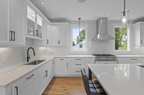 2 Whittier Rd, Marblehead, MA 01945 photo 17