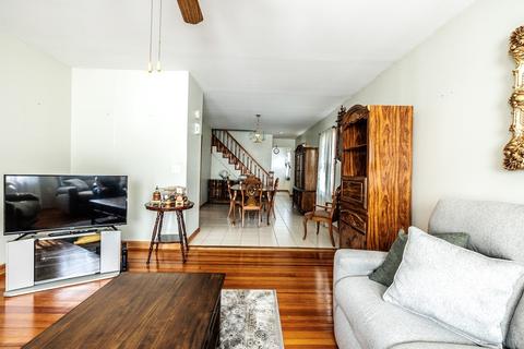 587 2nd St, Fall River, MA 02721 photo 4
