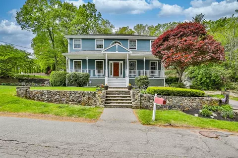 68 Holland Rd, Wakefield, MA 01880