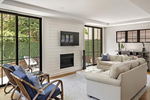 34 Prentiss #34R, Cambridge, MA 02140