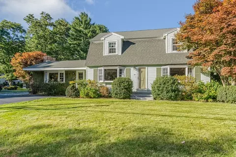 101 Patten Rd, Tewksbury, MA 01876