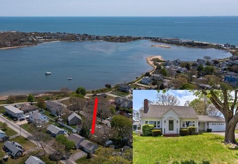 25 Lawrence St, Falmouth, MA 02536