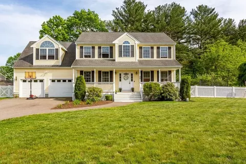 32 Christinas Path, Raynham, MA 02767 photo 1