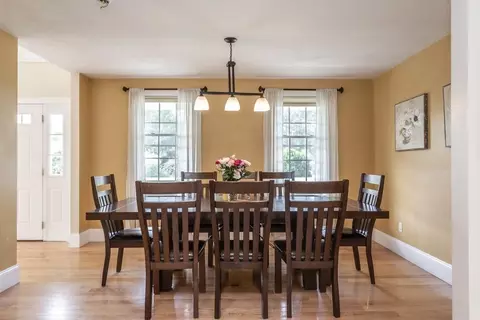 32 Christinas Path, Raynham, MA 02767 photo 3