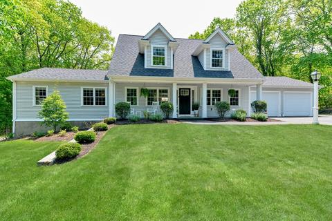 9 Woodcliff Rd, Canton, MA 02021