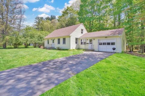 31 Gold St, Greenfield, MA 01301