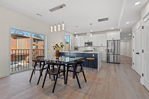 52 W Emerson #4, Melrose, MA 02176